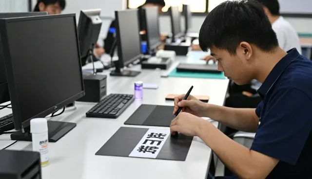 江苏快联金属门业有限公司介绍专业来图定制能力